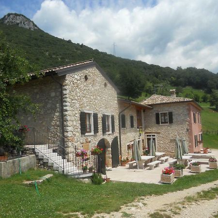 Agriturismo Lusani Caprino Veronese Εξωτερικό φωτογραφία